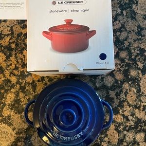 Le Creuset mini round cocette